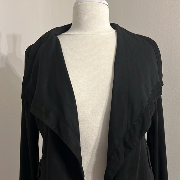 Faux suede versatile black light cardigan or jacket - Picture 5 of 6